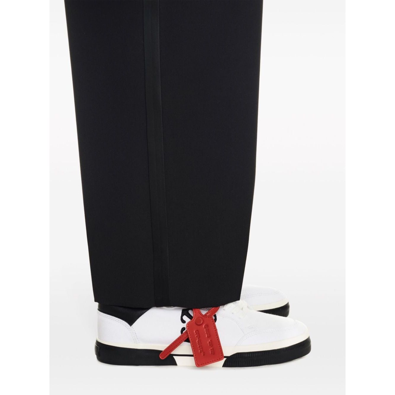 Off White New Low Vulcanized leather sneakers Sneakers