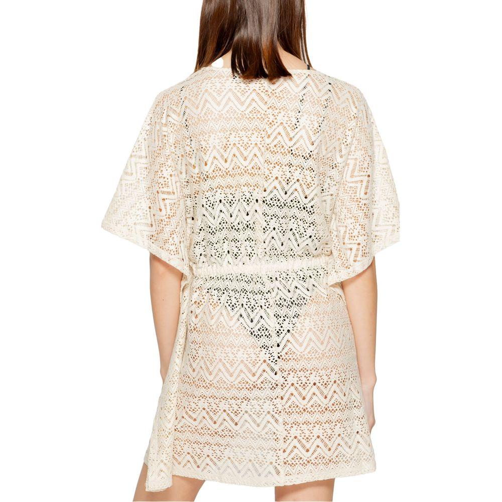 Vero Moda beige polyester dress with lace pattern, ideal for women's spring/summer collection, back view