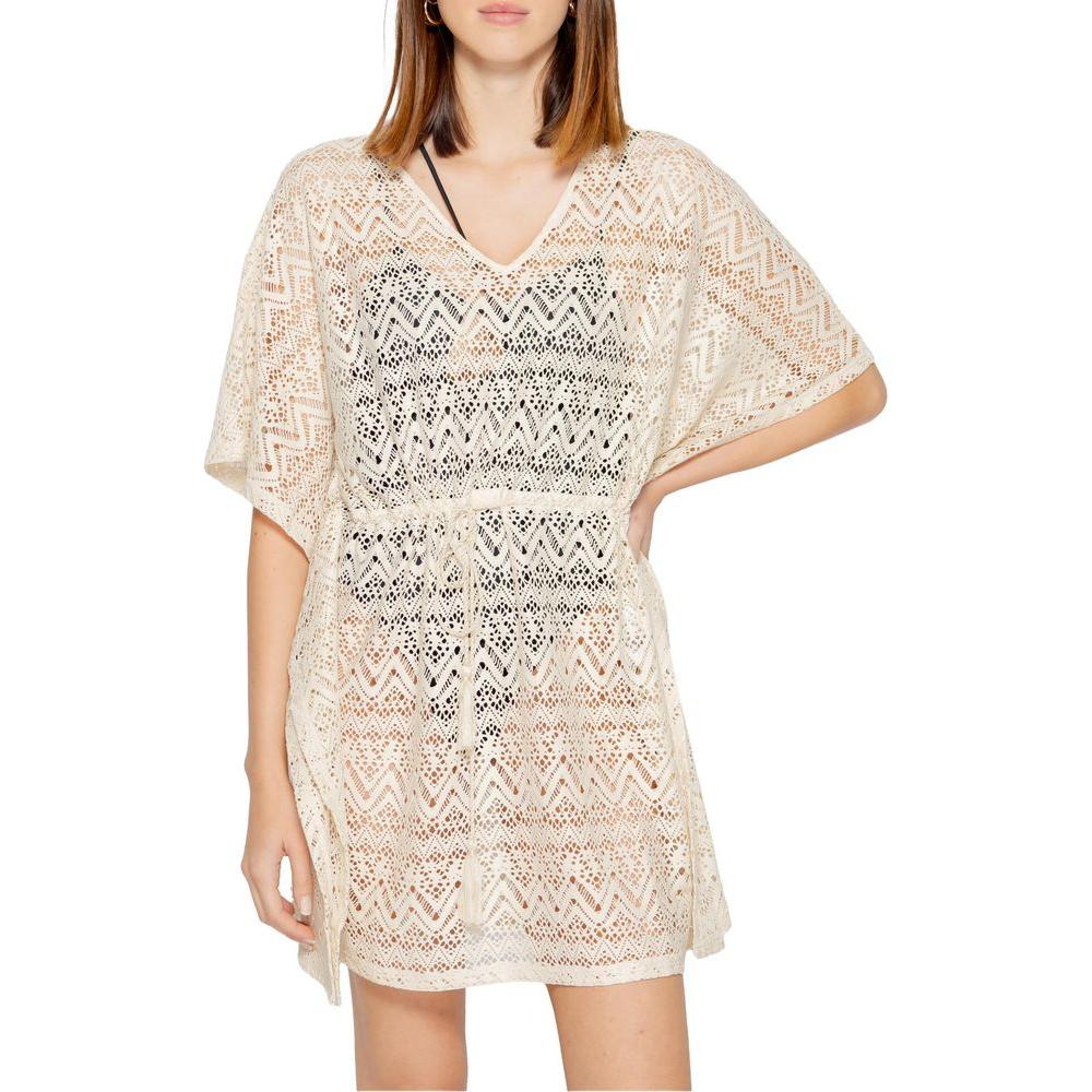 Vero Moda beige polyester dress for women, short spring/summer style, featuring 95% polyester and 5% elastane blend