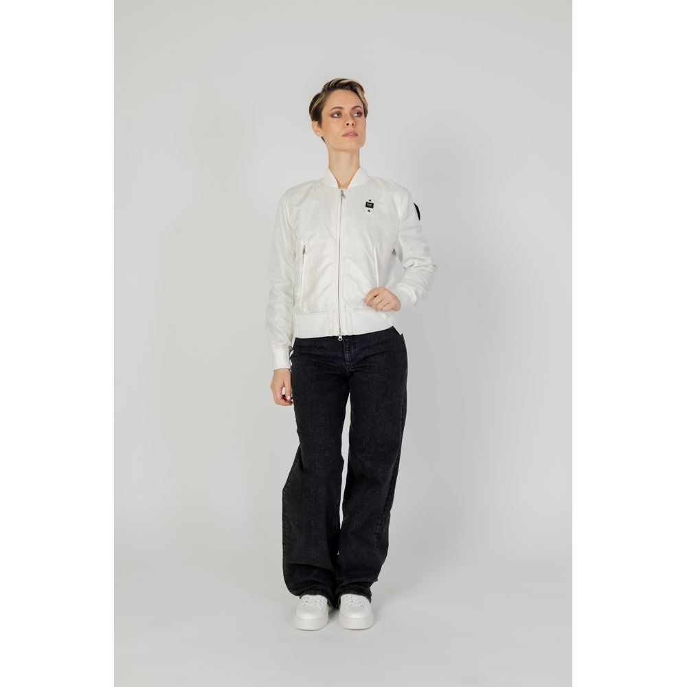 Woman wearing Blauer white polyamide jacket from the Spring/Summer collection, 100% PA composition, styled with black pants.