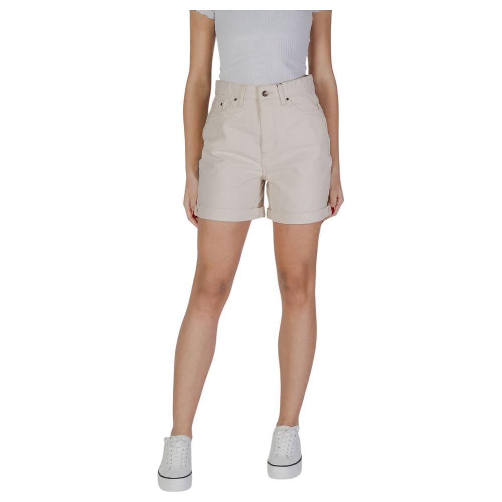 B.Young beige cotton shorts for women, spring/summer collection, featuring a comfortable fit and breathable 100% cotton material.