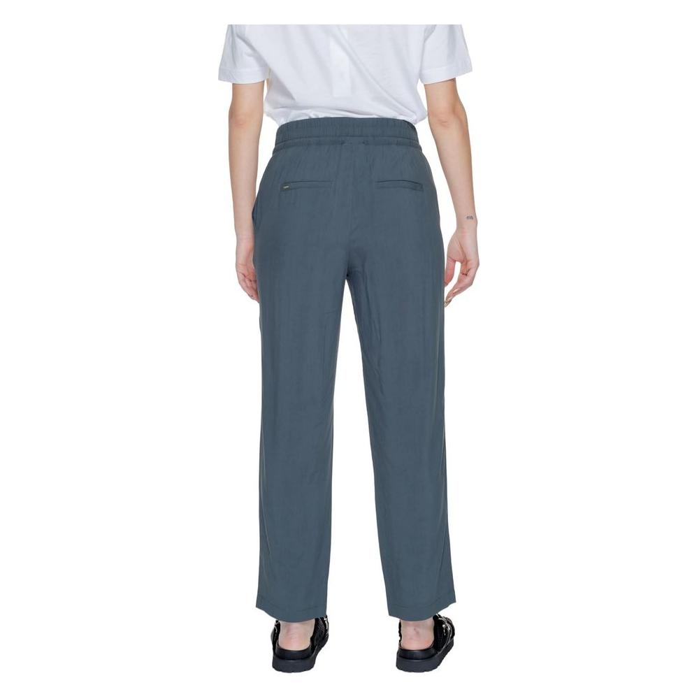Street One women's green viscose pants from the Spring/Summer collection shown from the back view.