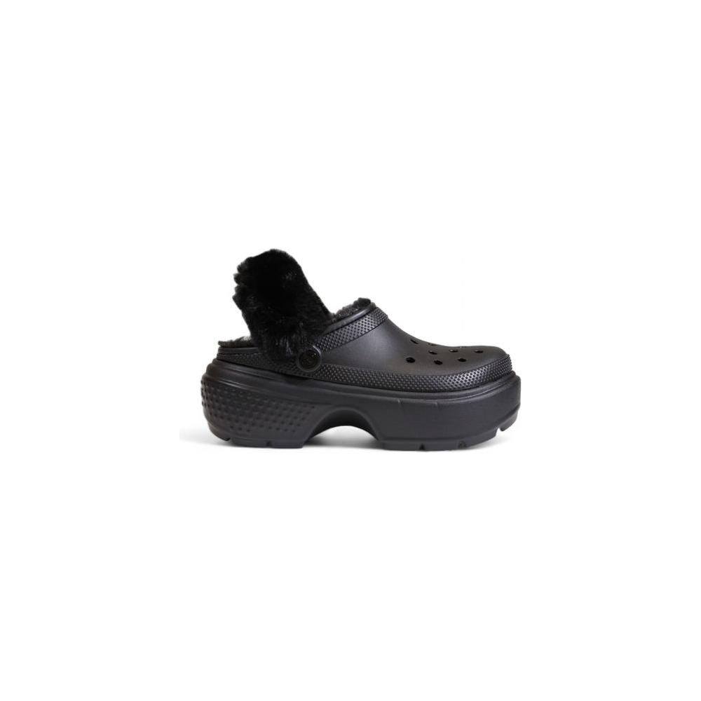 Crocs Stomp Lined Black Synthetic Sandal with slip-resistant sole and warm lining, ideal for women during spring and autumn.
