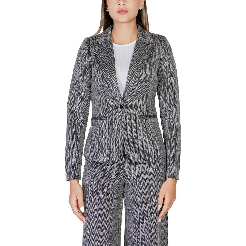 Women's ICHI black polyester blazer, fall/winter collection, made of 73% polyester, 25% viscose, 2% elastane.