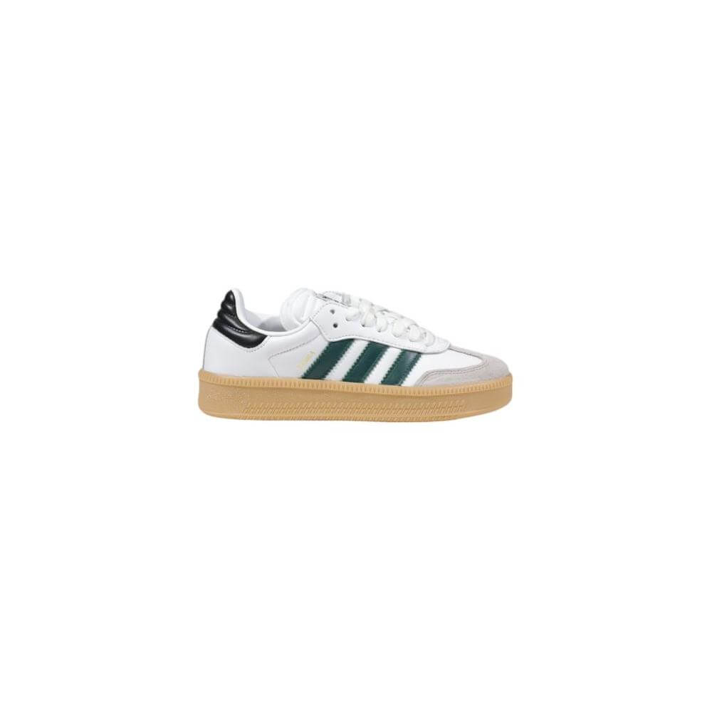 Adidas white leather sneaker, men's fall/winter collection, 100% leather, green stripes, gum sole, side view