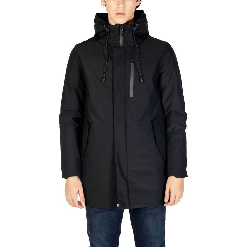 Hydra Clothing black nylon jacket for men, fall/winter collection, made of 78% nylon and 22% polyester, front view
