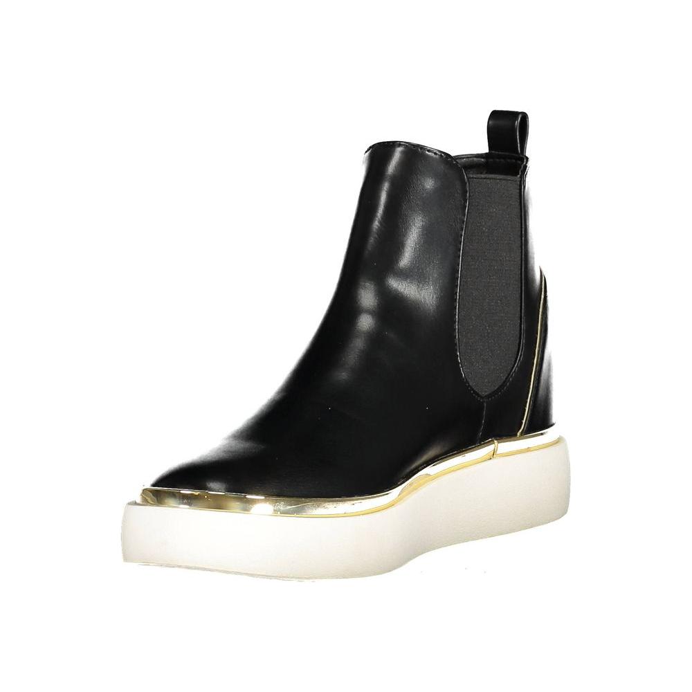 U.S. POLO ASSN. black polyester women’s ankle boot with side elastic panels and contrasting design.