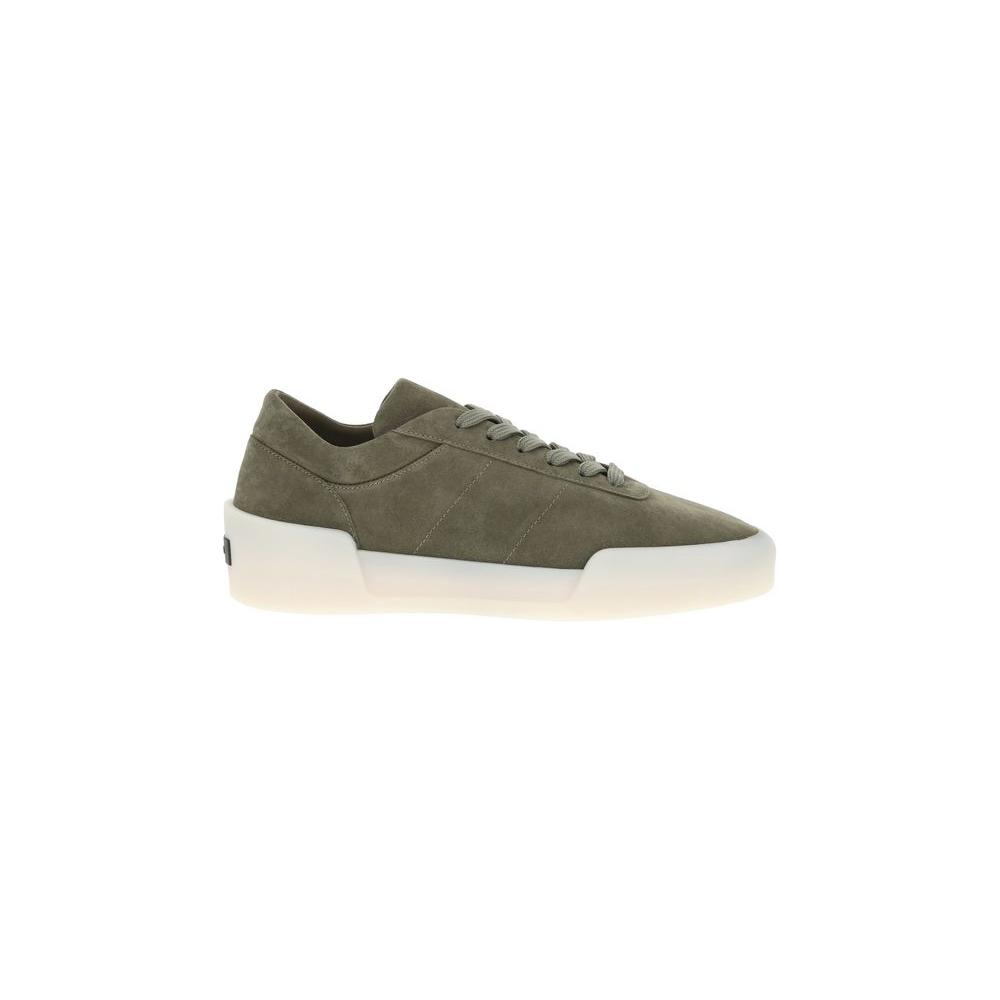 Fear of God Aerobic Low Sneakers in suede, featuring a round toe, front lace-up closure, and contrasting rubber sole for modern appeal.