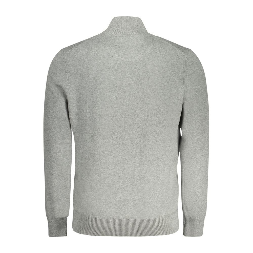 Timberland gray cotton men's sweater with long sleeves and classic logo, crafted from organic cotton for comfort and sustainability.