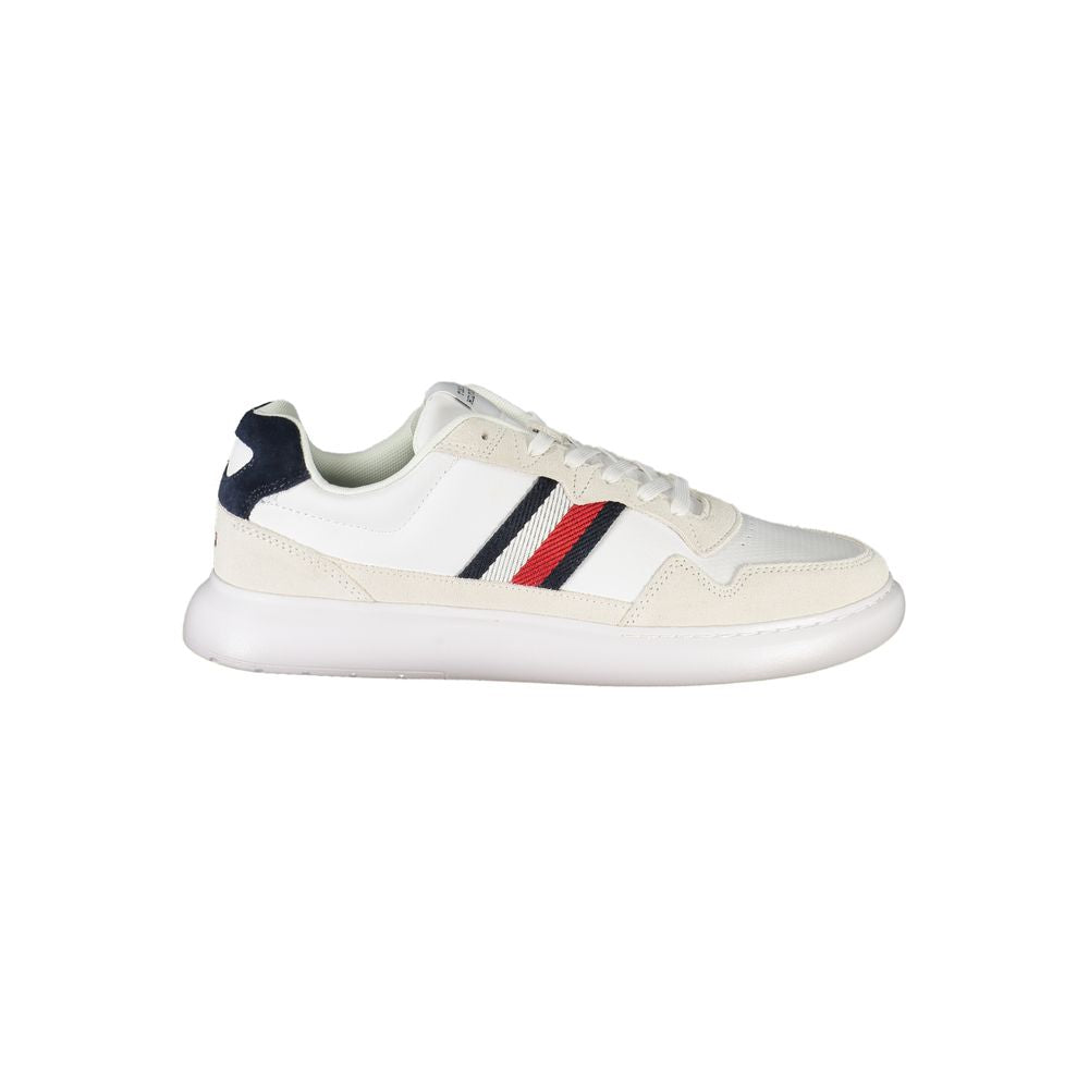 Tommy Hilfiger white leather sneaker for men with contrasting details and embroidered logo, showcasing style and comfort.