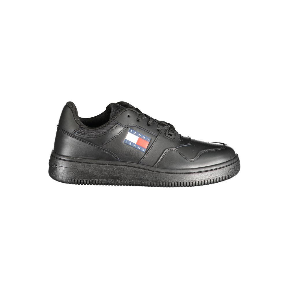 Tommy Hilfiger black polyester sneaker with laces, contrast details, and logo; ideal sports footwear
