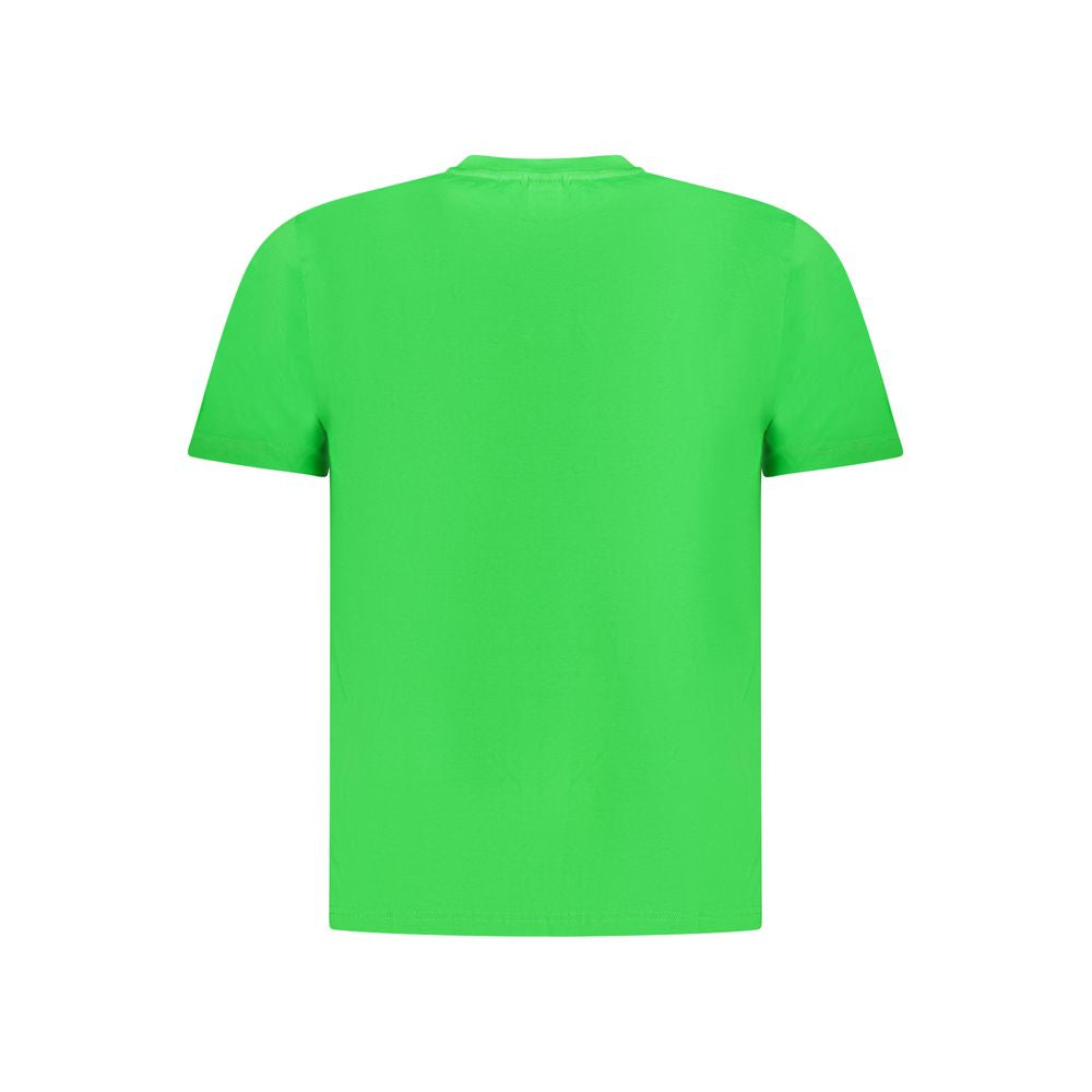 North Sails green cotton men's T-shirt with crew neck and short sleeves, showcasing vibrant color and iconic design.