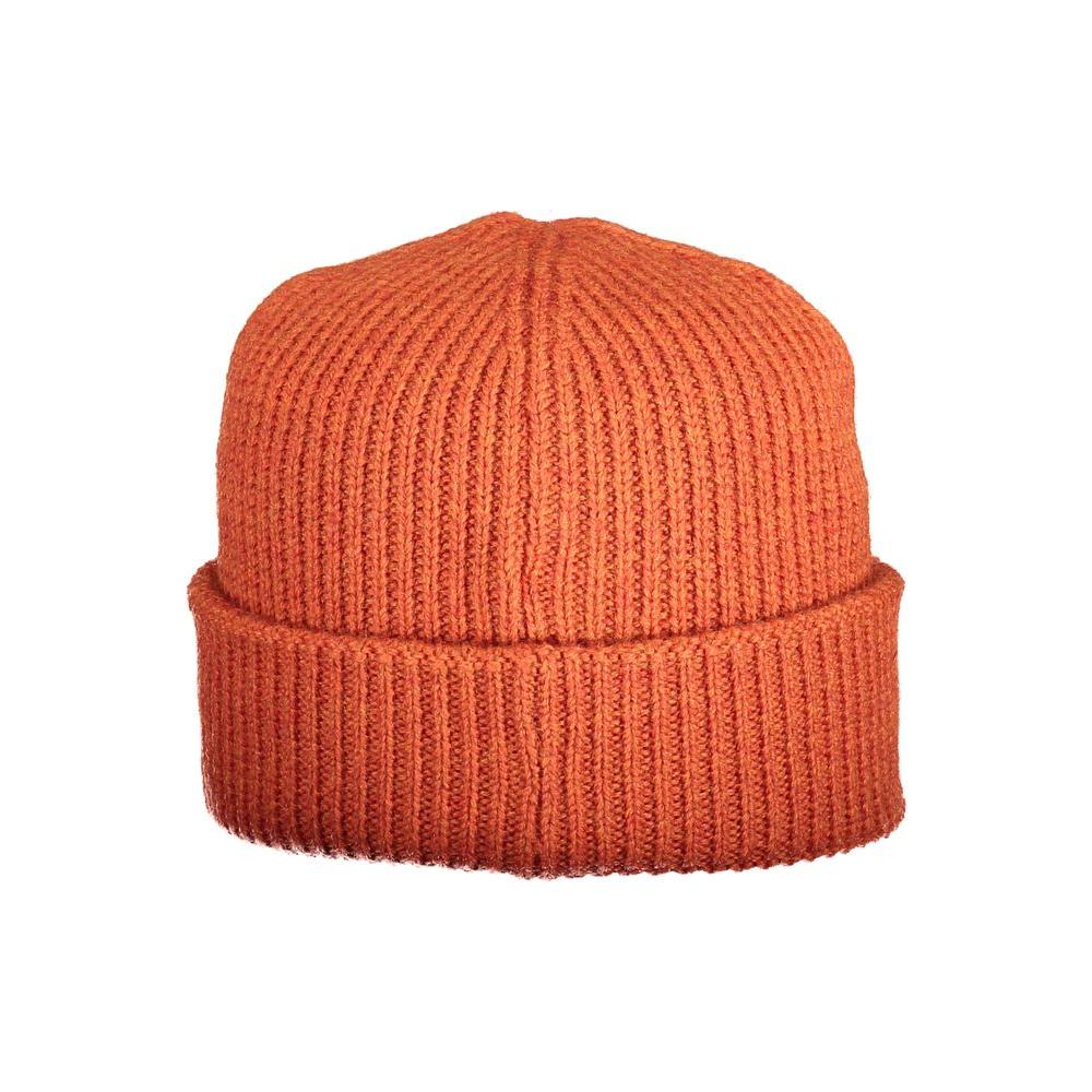 K-WAY red wool men's cap featuring iconic logo, combines warmth with high-fashion. A stylish accessory for modern trendsetters.