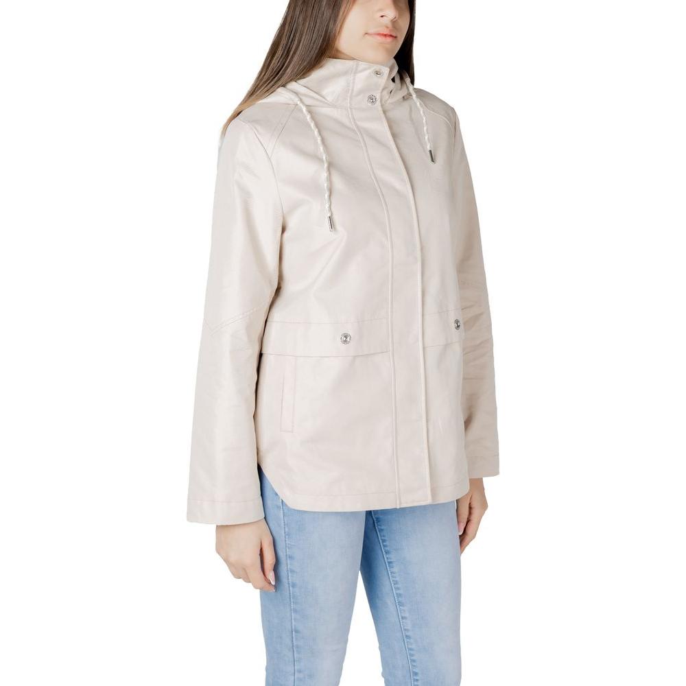Street One beige cotton parka jacket with adjustable hood and front pockets, perfect for a casual look and cooler days.