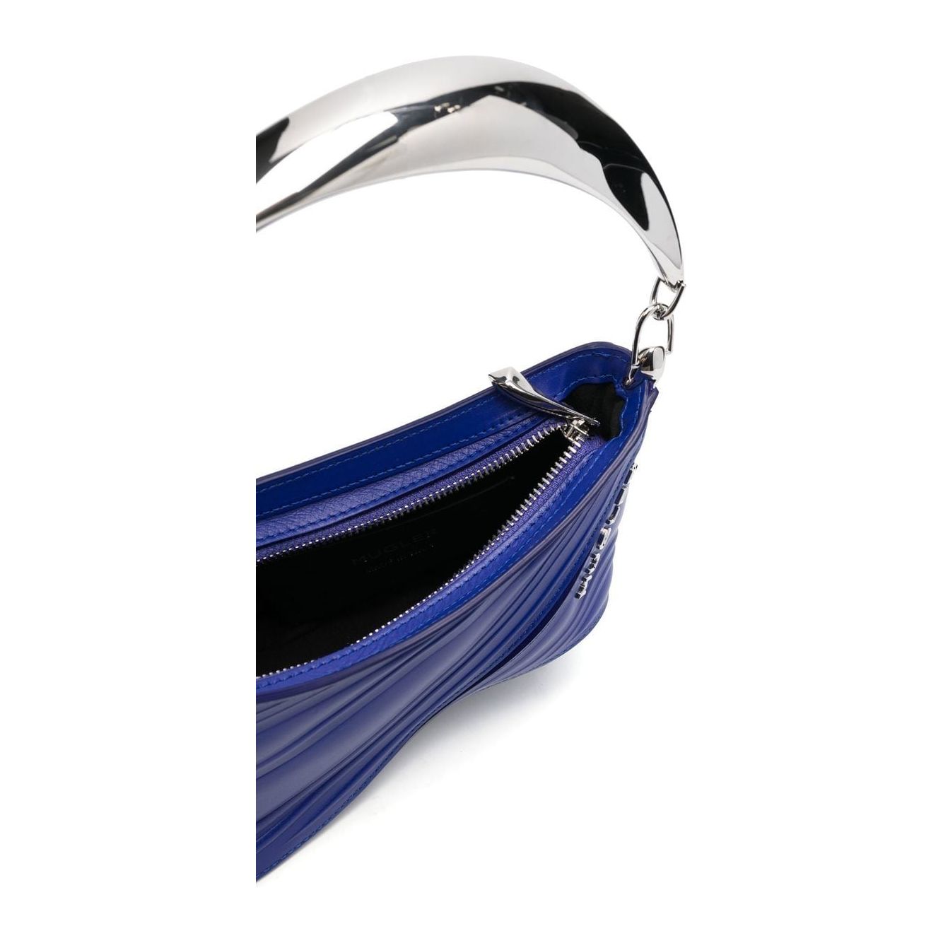 Front view with bag zipped and handles upright.