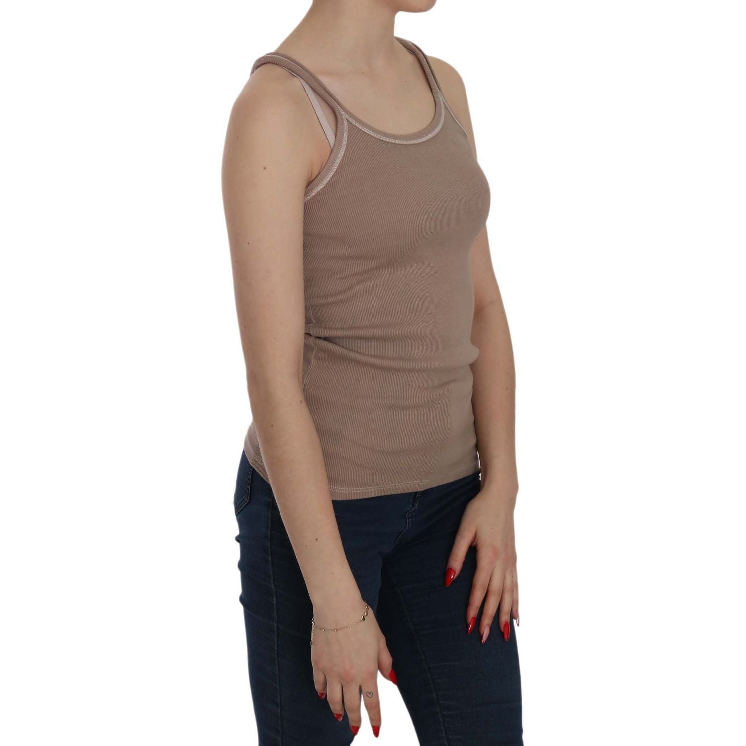 别致的棕色无袖细肩带上衣