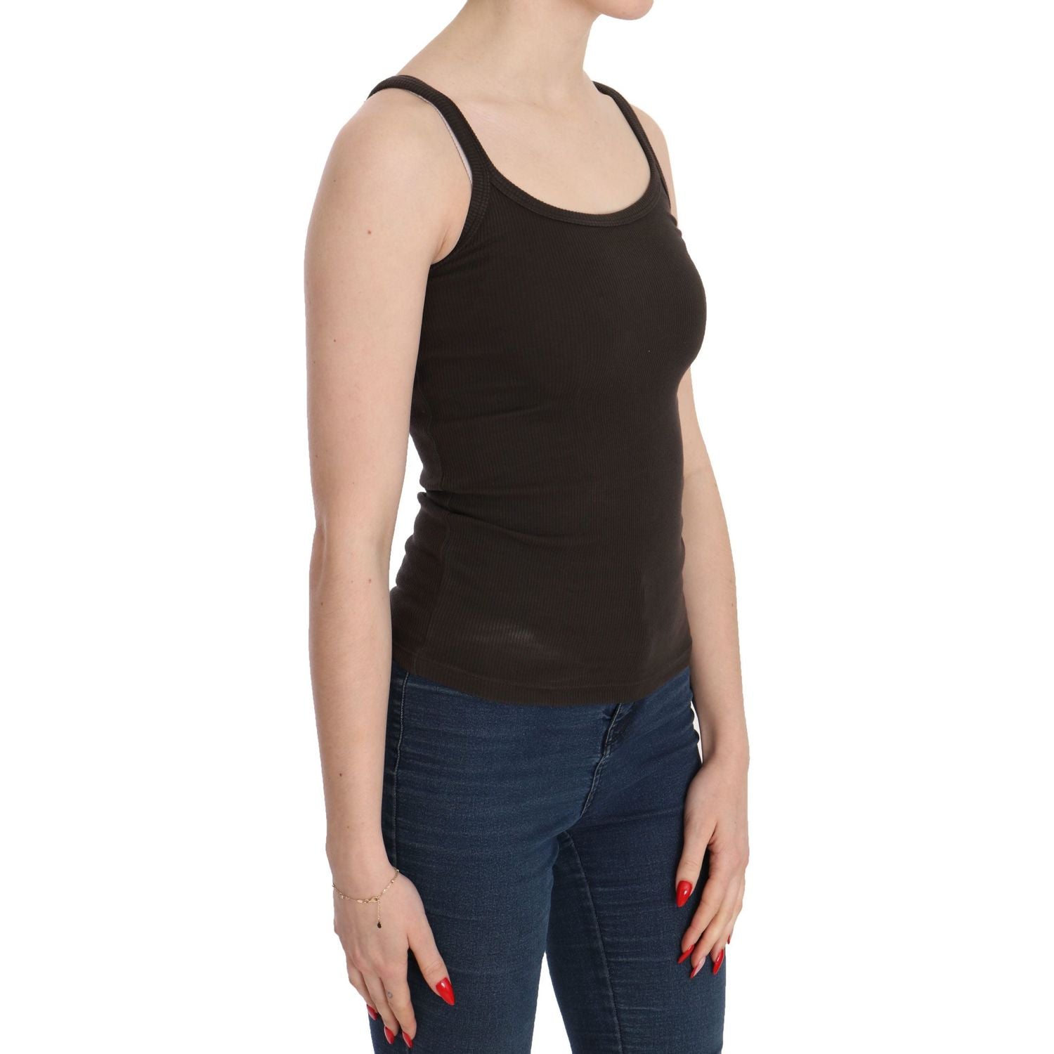 优雅的深棕色细肩带衬衫