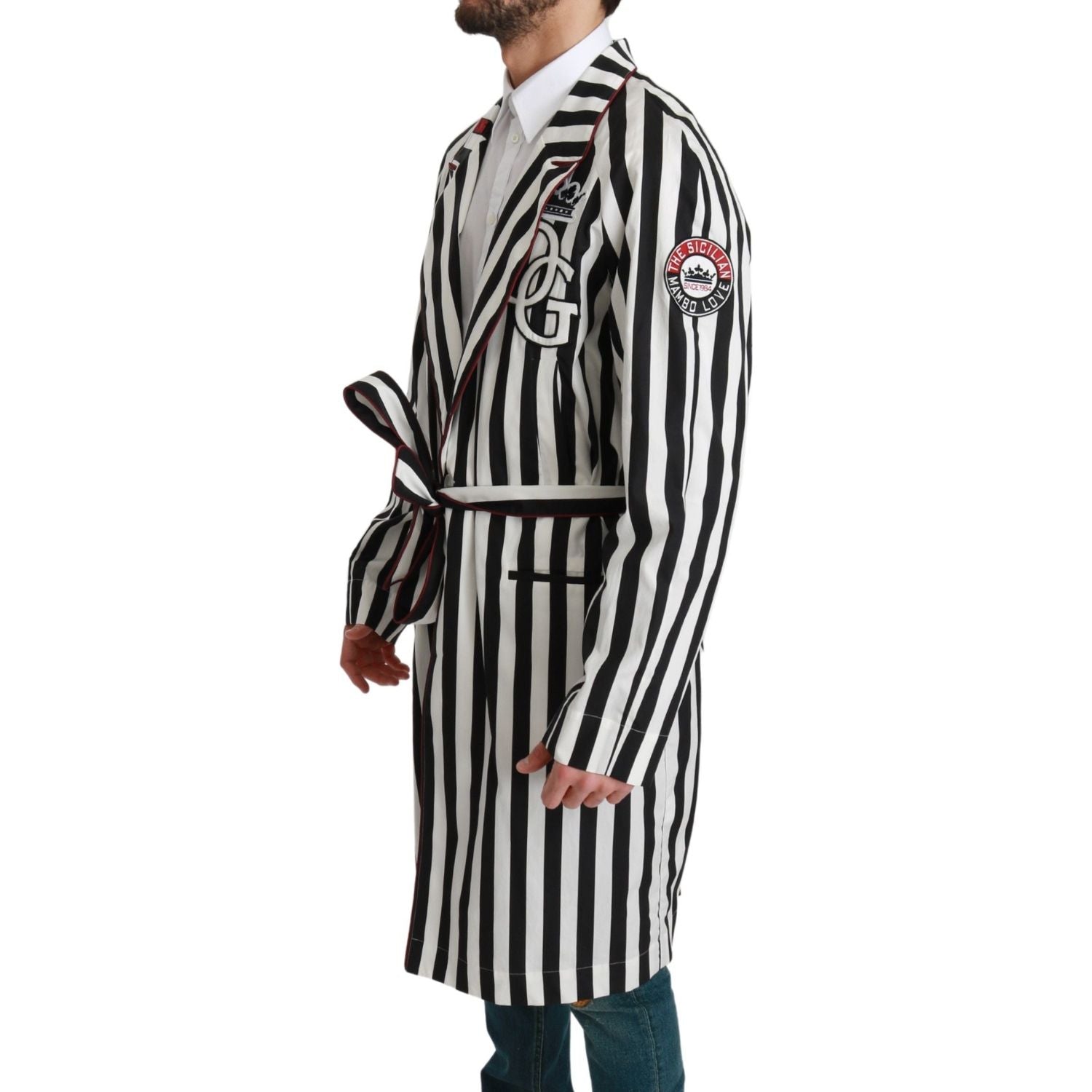 قميص نوم أنيق بحزام من دولتشي آند غابانا باللونين الأسود والأبيض