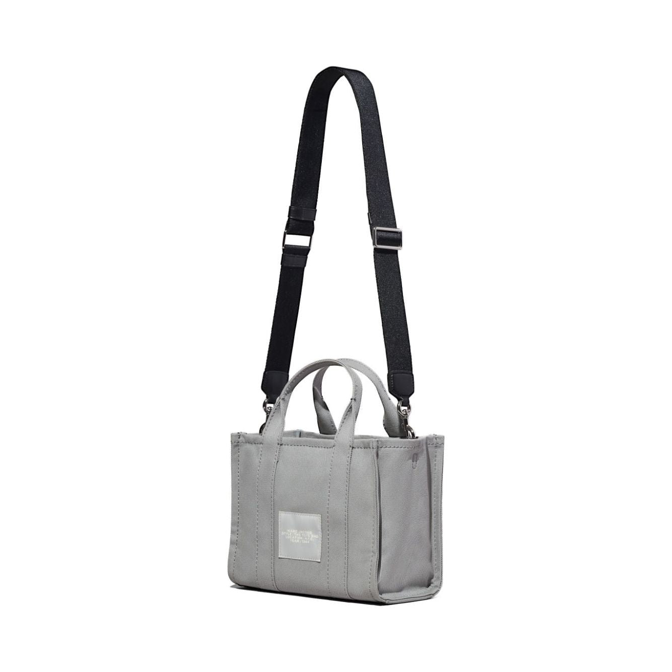 Front view with bag zipped and handles upright.