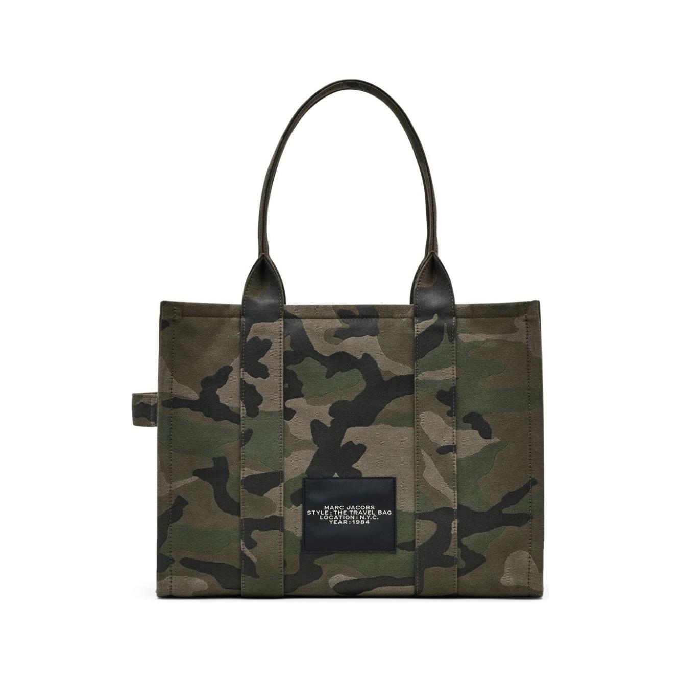 Front view with bag zipped and handles upright.