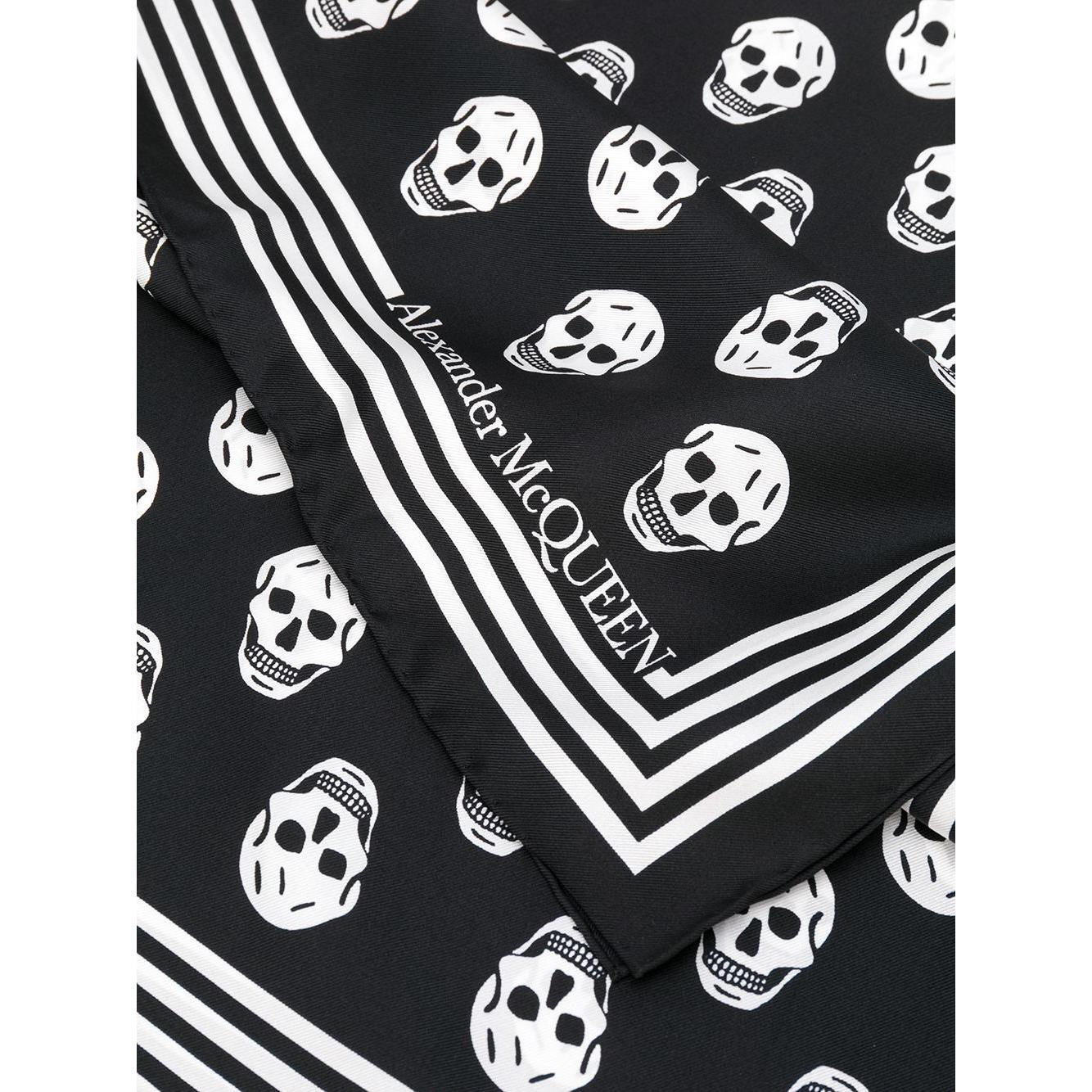 Alexander McQueen Skull silk scarf 5909293001Q1078-P24