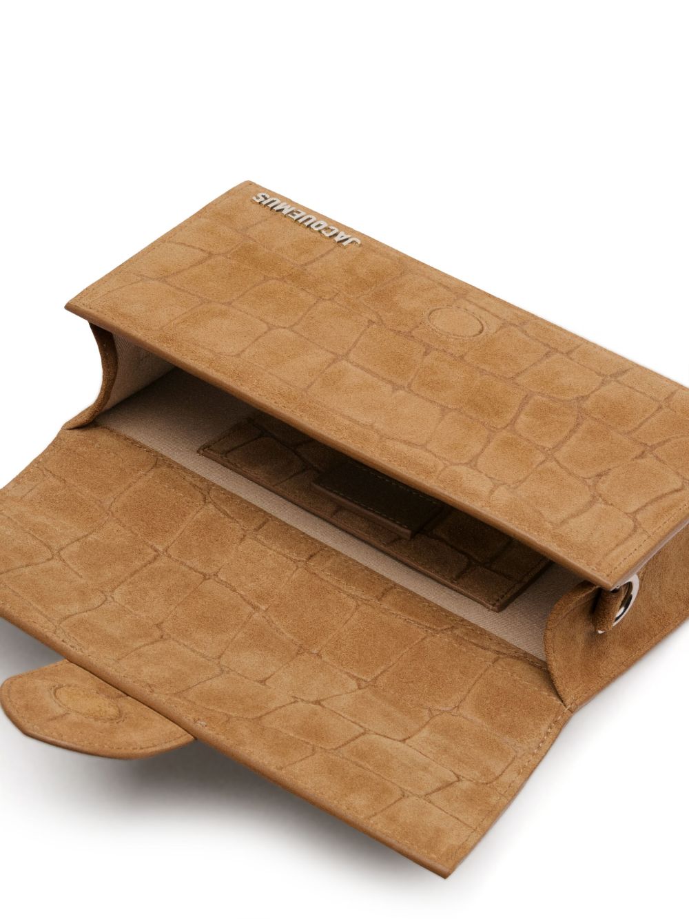 Front view with bag zipped and handles upright.