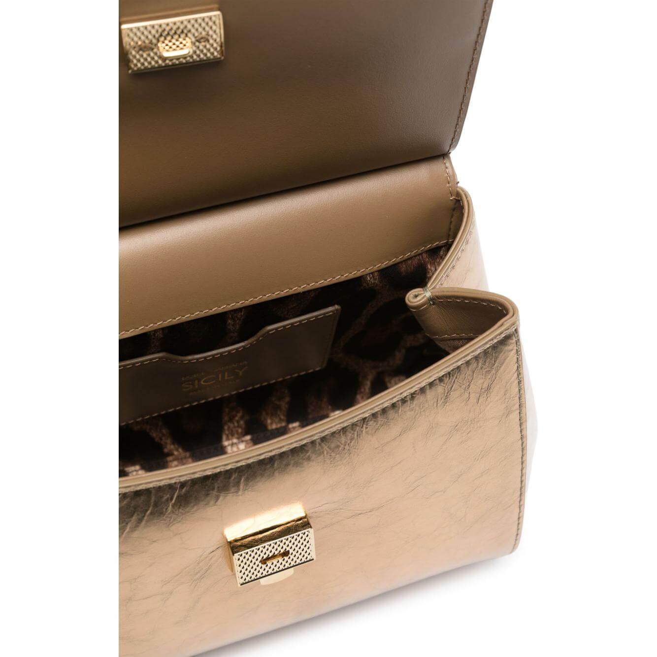 Front view with bag zipped and handles upright.