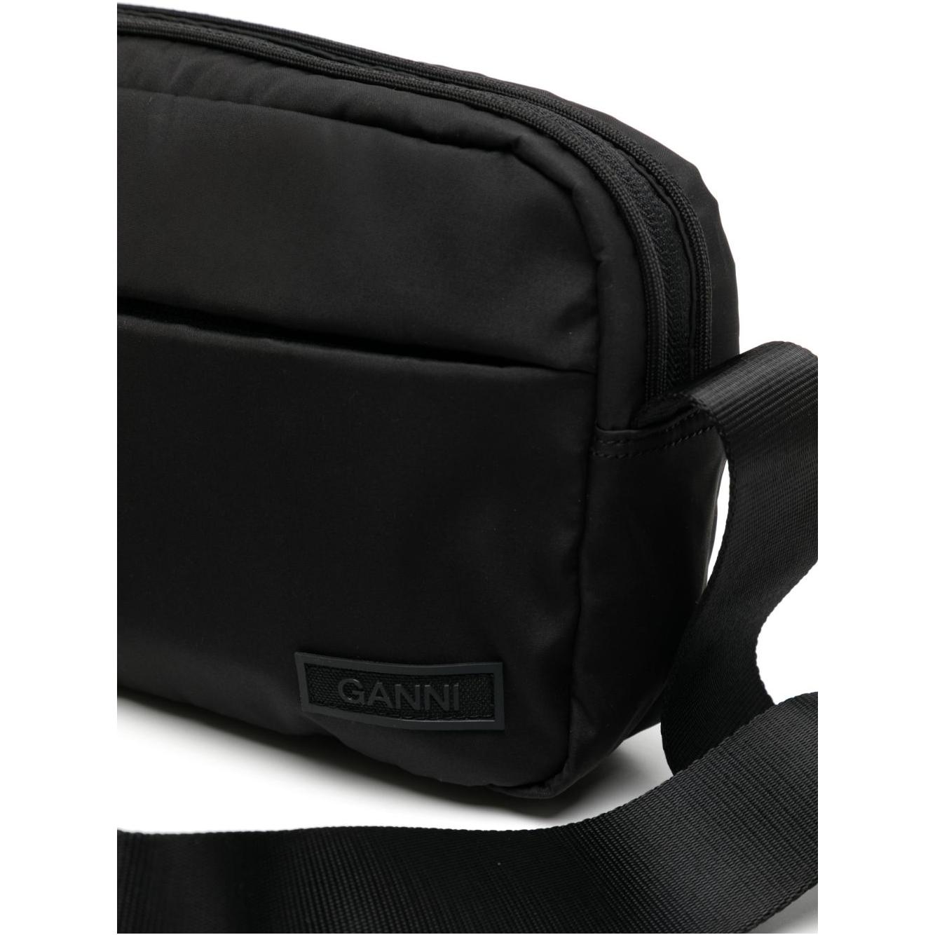 Front view with bag zipped and handles upright.