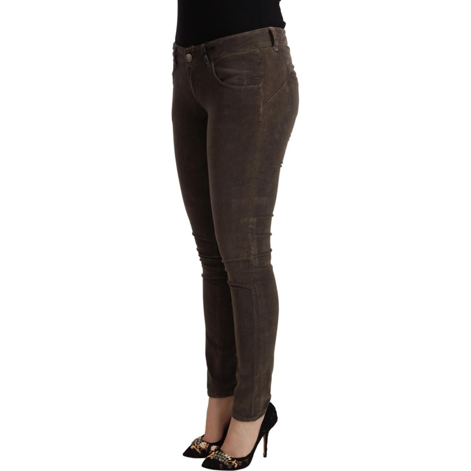 بنطلون جينز ضيق بني اللون من Acht Chic Slim Fit