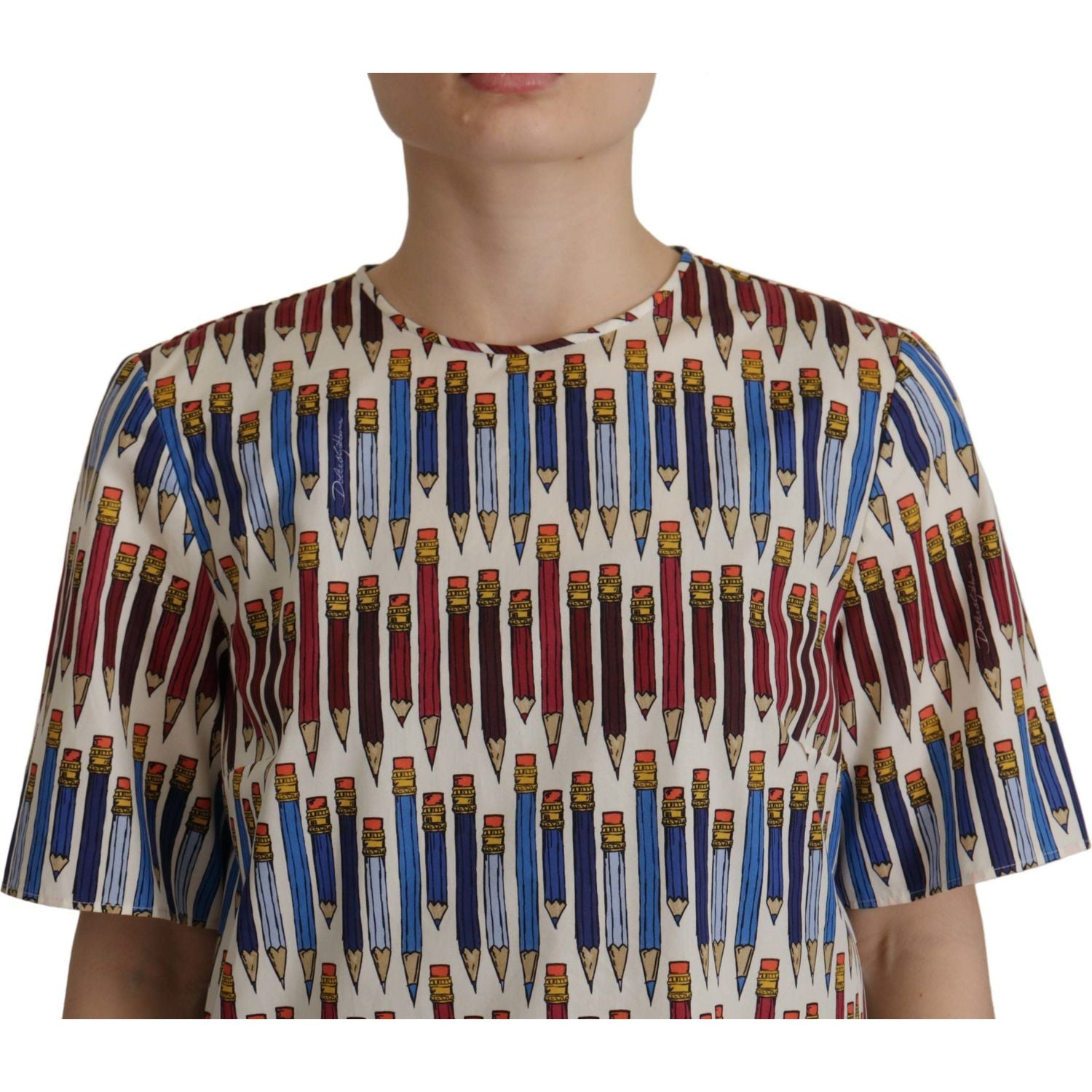 别致的白色铅笔印花短袖衬衫