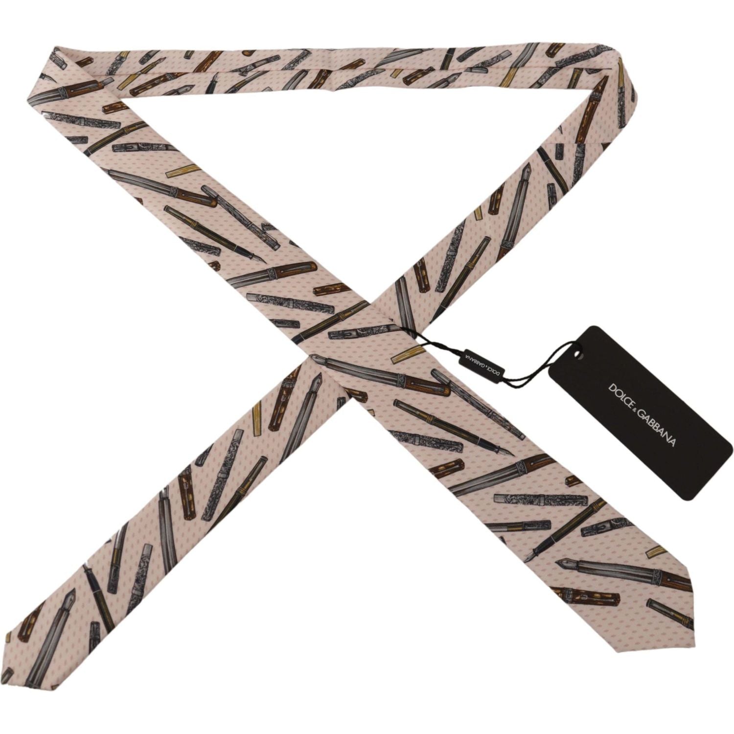 优雅的丝绸领结适合优雅的夜晚