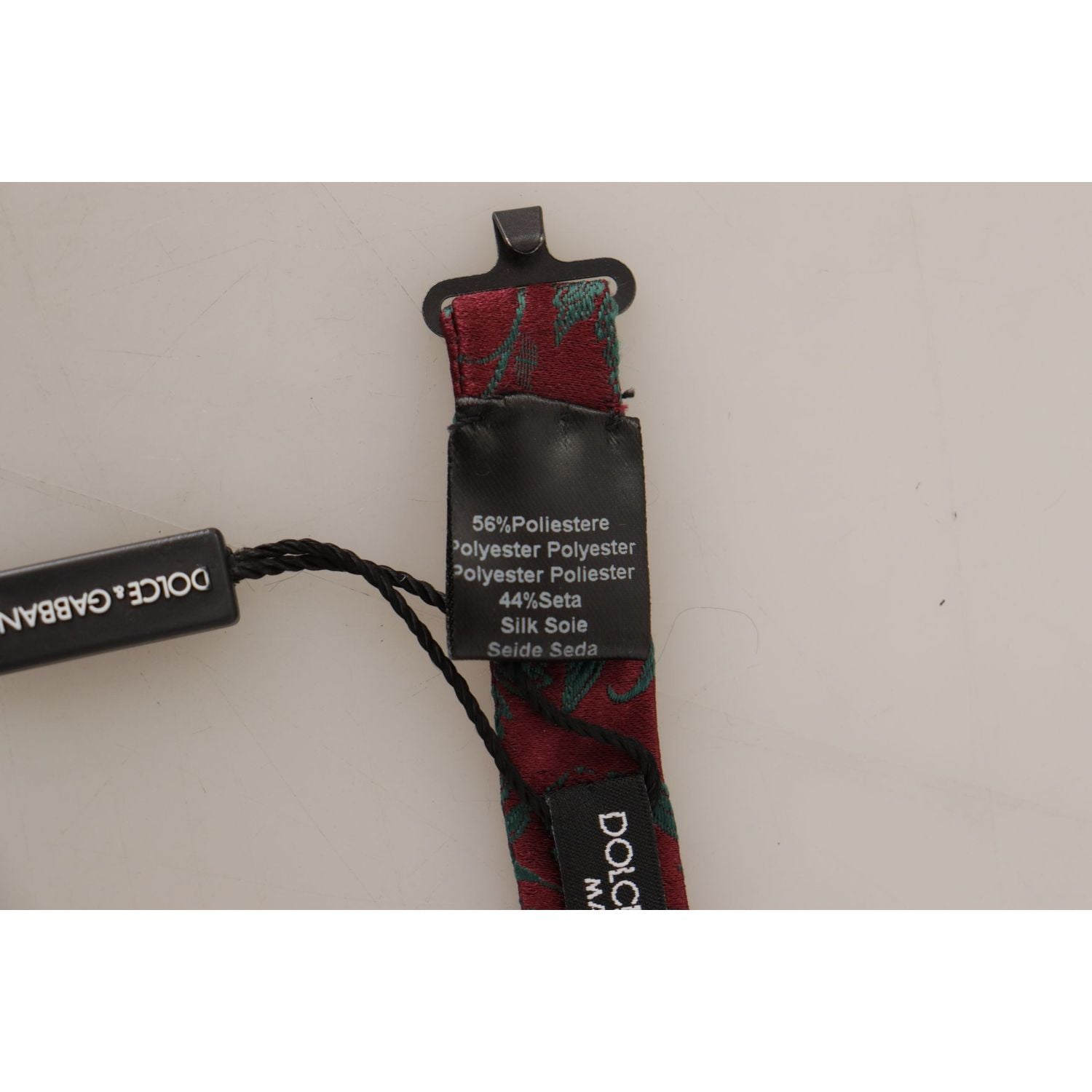 优雅的栗色图案领结