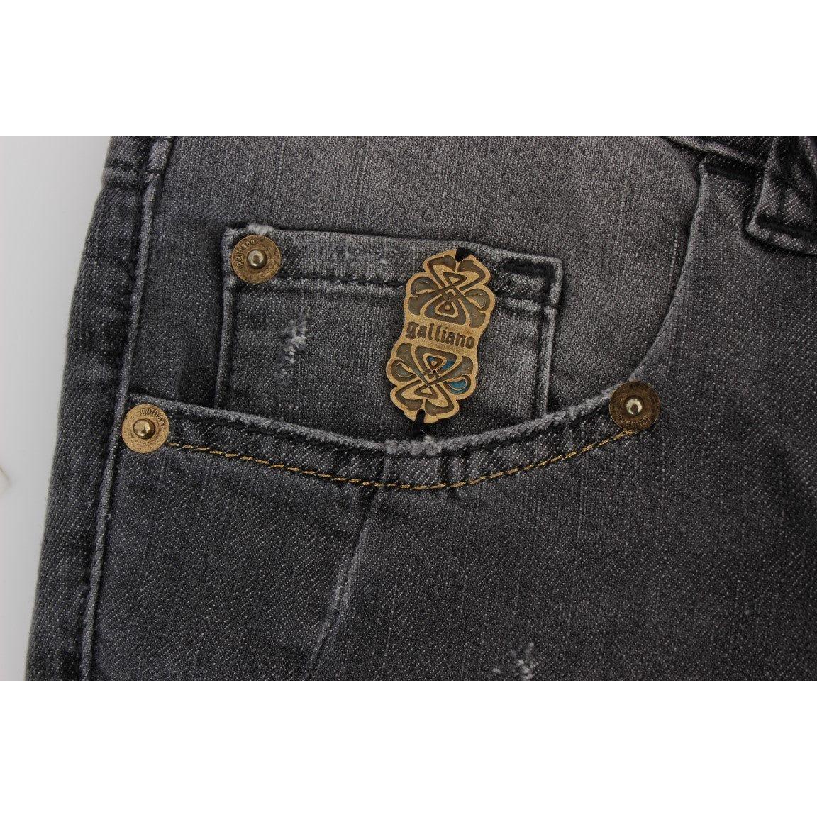 بنطلون جينز أنيق بقصّة Slim Fit باللون الرمادي من John Galliano