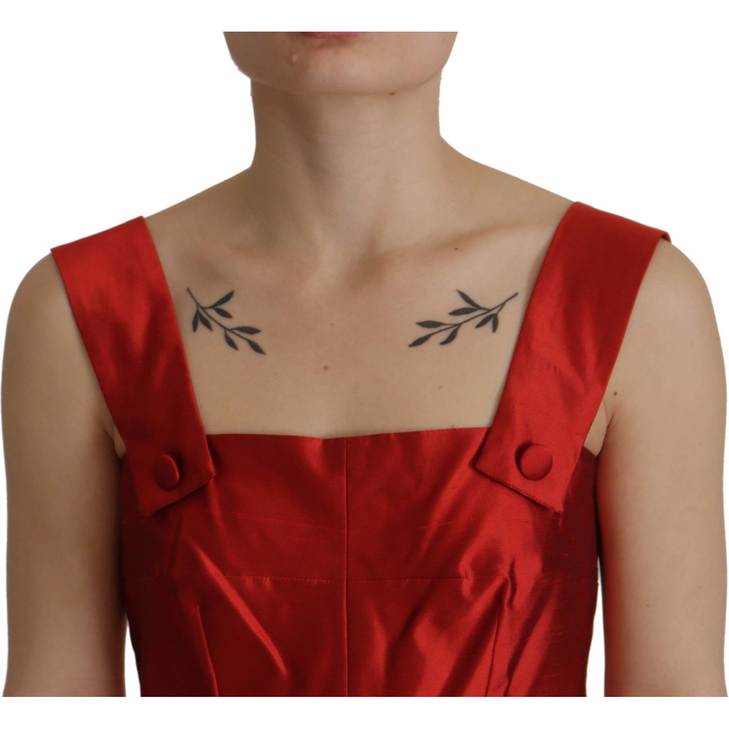 亮红色真丝 A 字型中长连衣裙