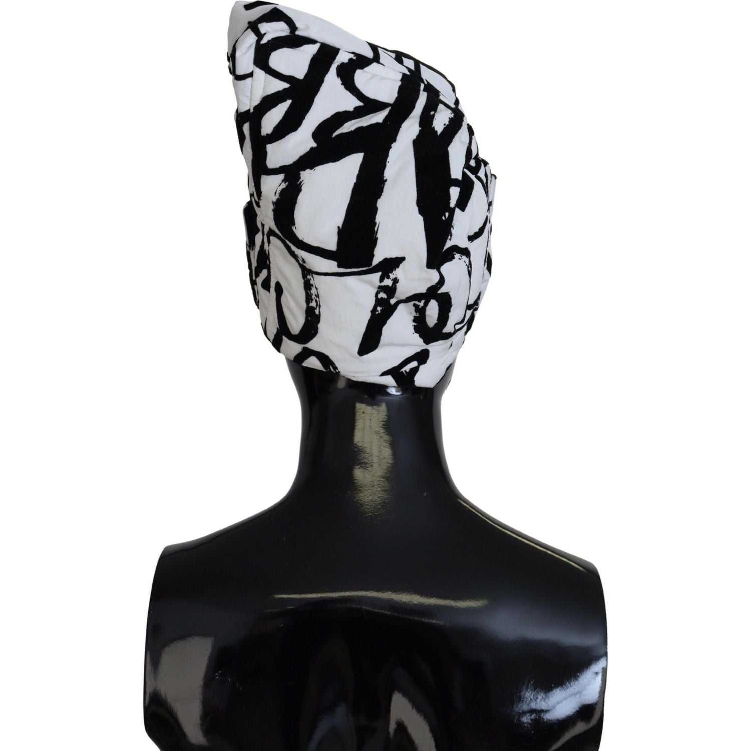 قبعة بيني أنيقة من دولتشي آند غابانا مصنوعة من نسيج أحادي اللون