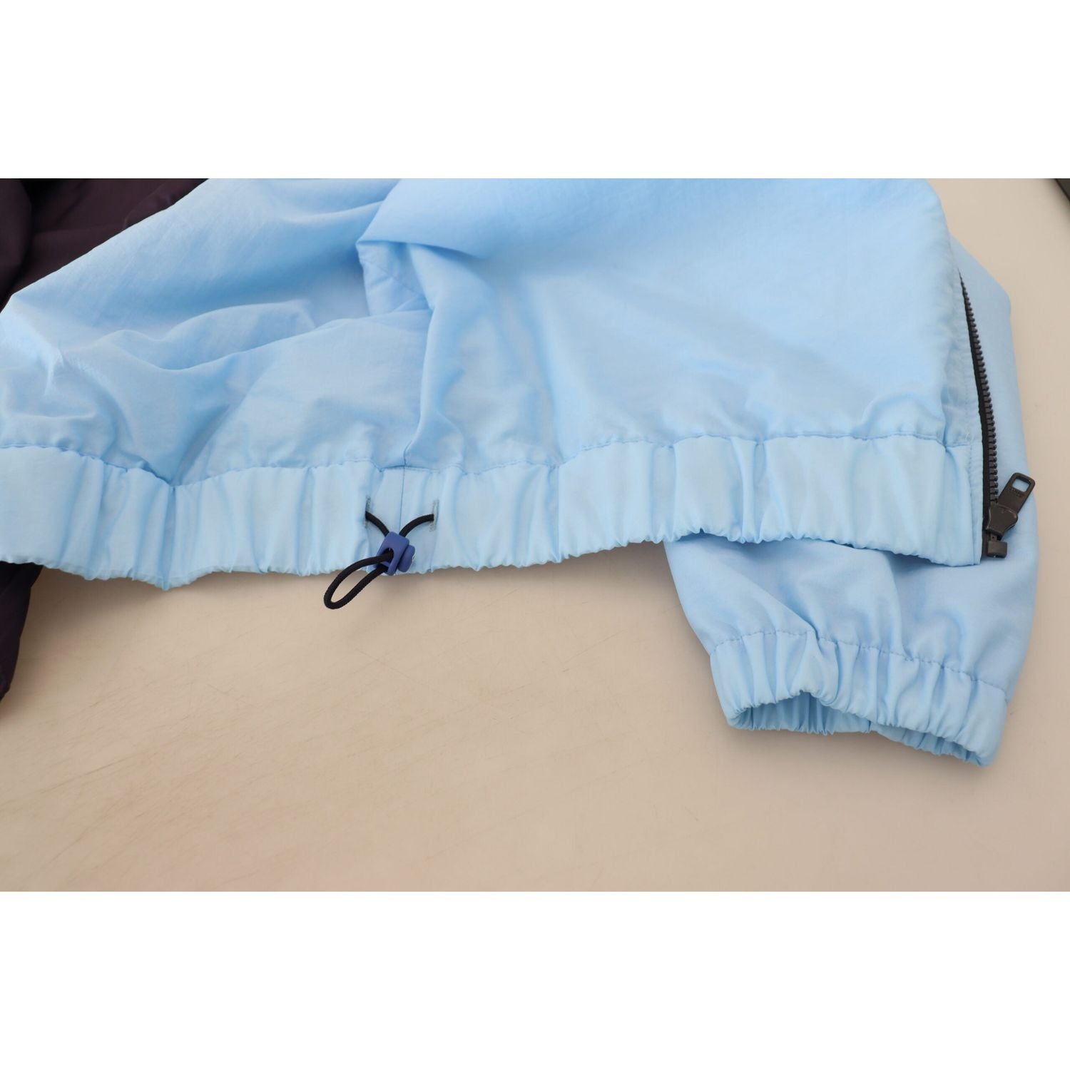 优雅连帽蓝色夹克 - 全拉链开合