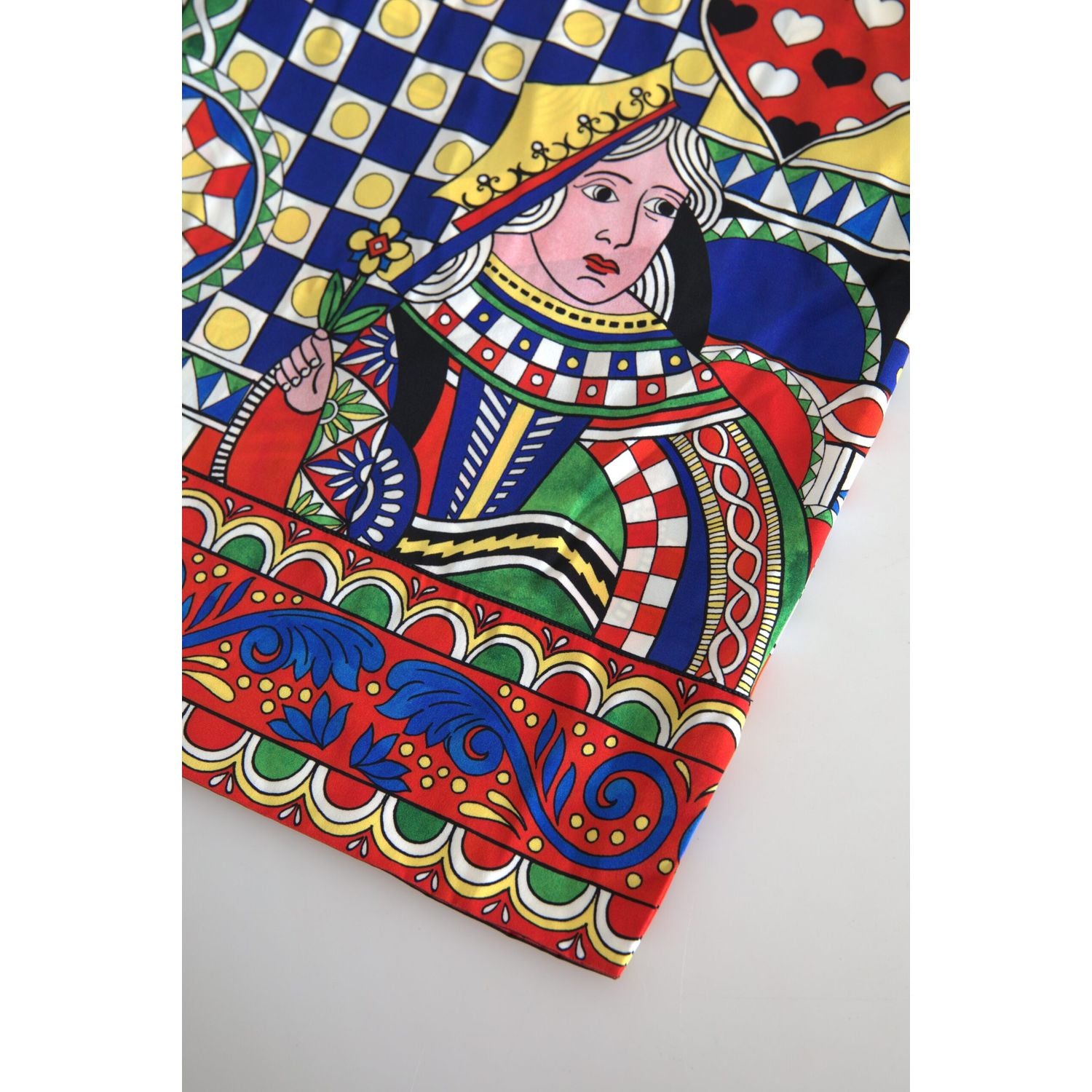 بلوزة حريرية أنيقة متعددة الألوان من دولتشي آند غابانا