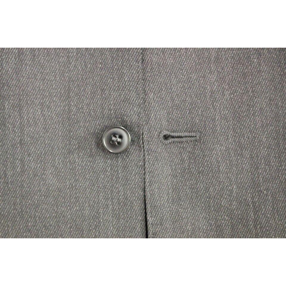 سترة رسمية أنيقة من الصوف باللون الرمادي من دولتشي آند غابانا