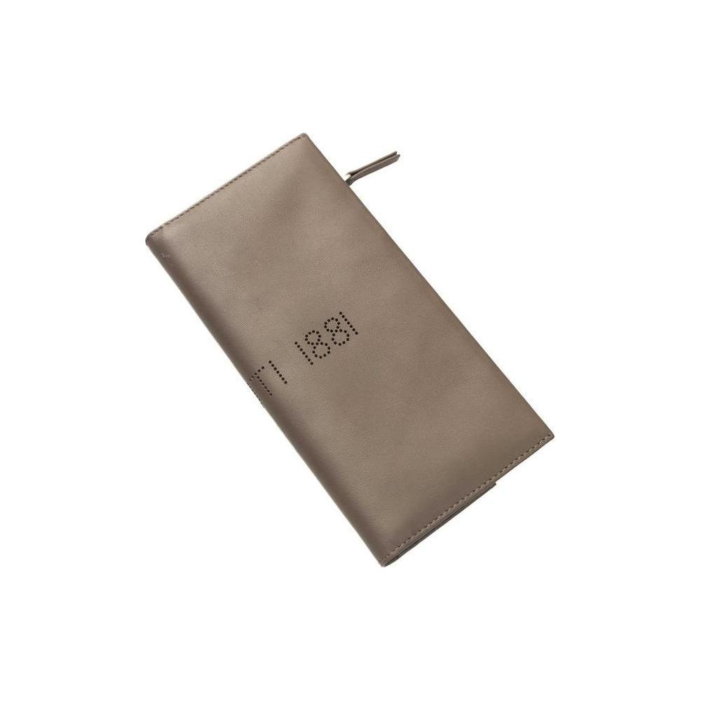 带徽标的别致棕色皮革钱包