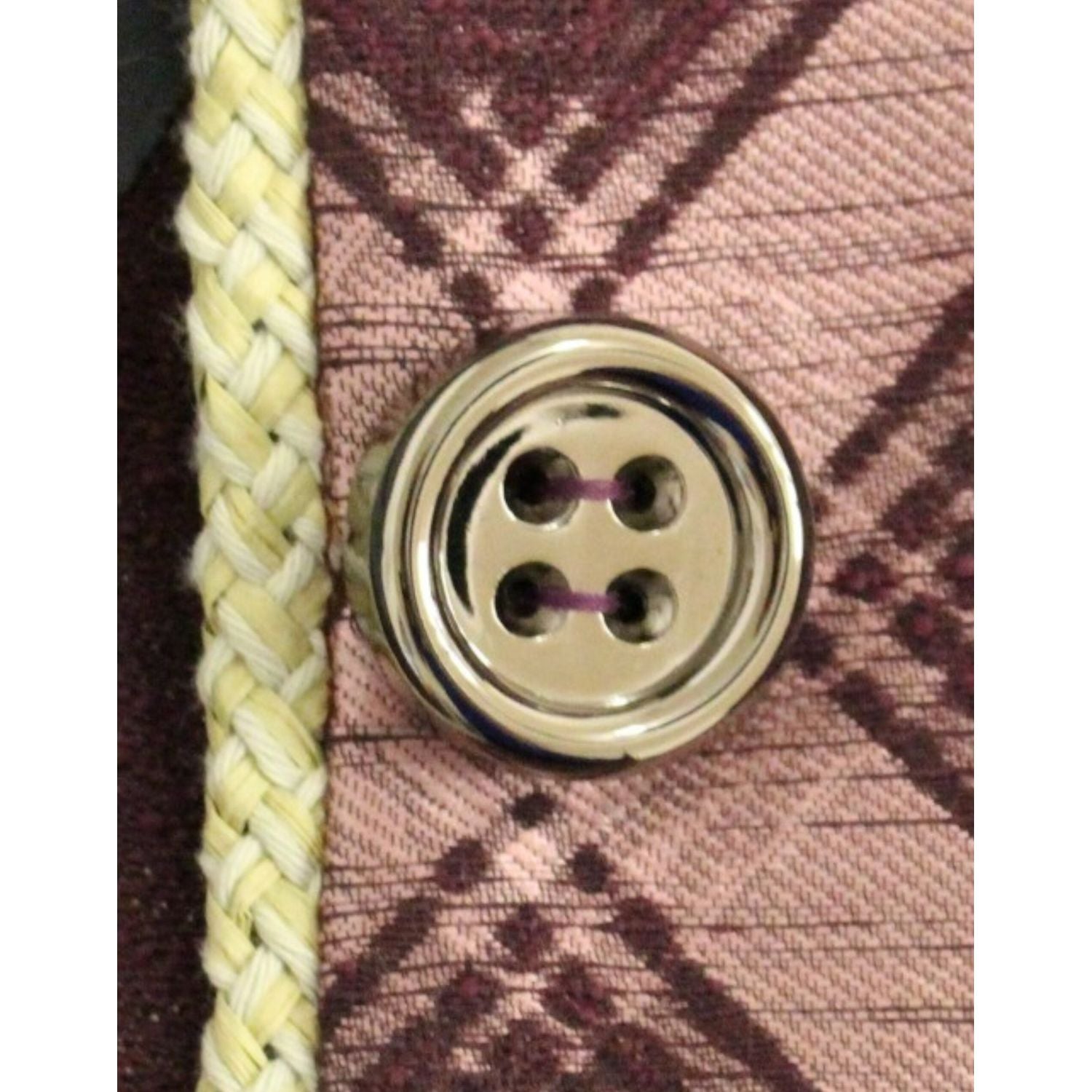 别致的紫色格纹夹克外套