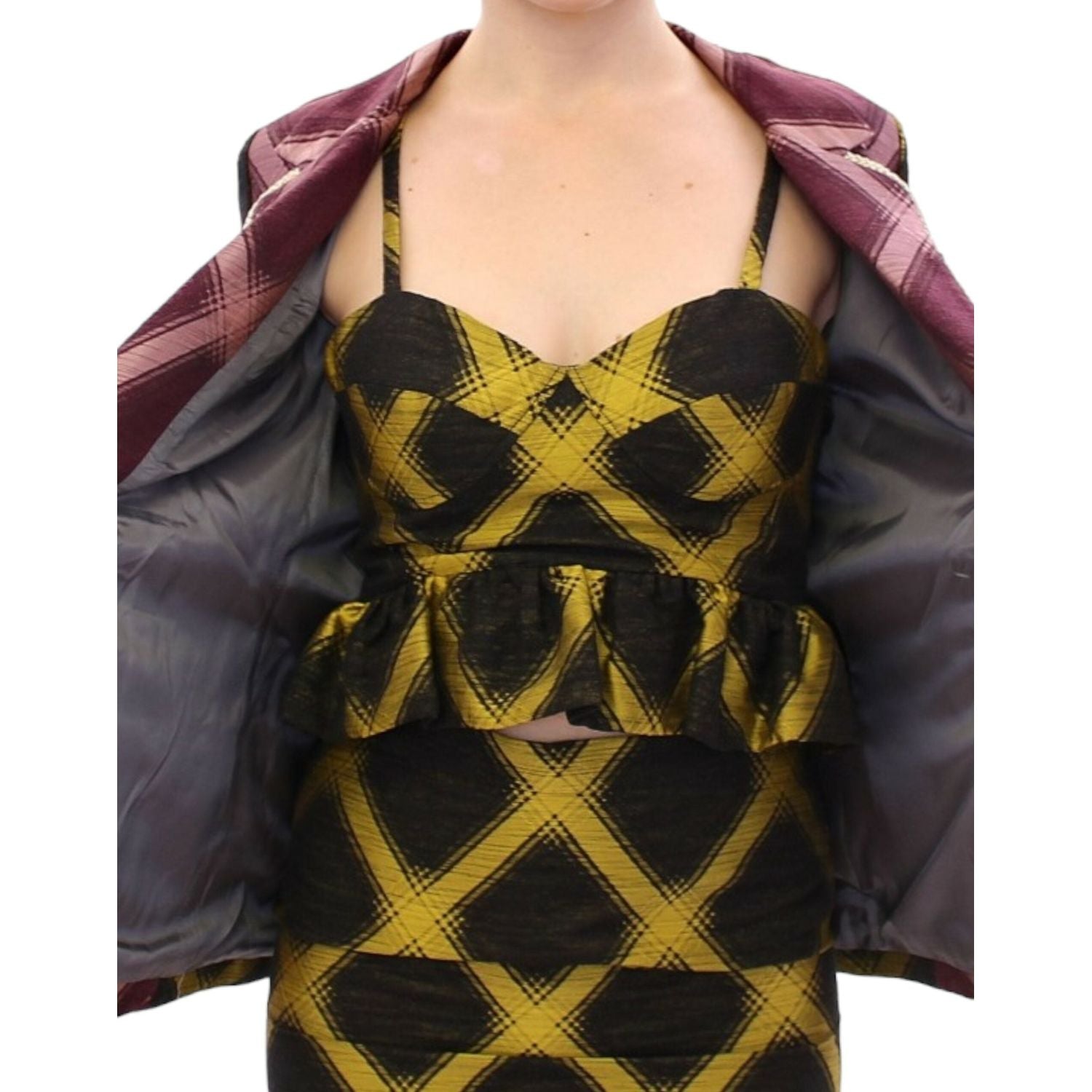 别致的紫色格纹夹克外套