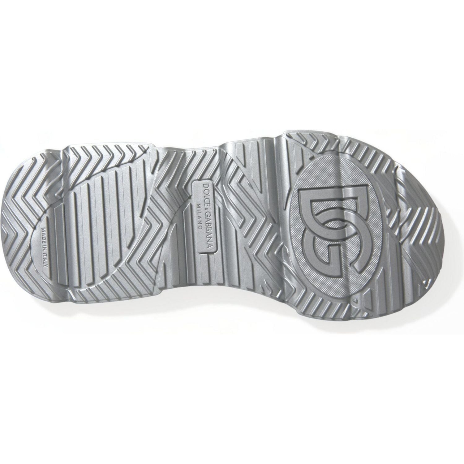 حذاء رياضي أنيق من جلد العجل باللون الفضي من دولتشي آند غابانا