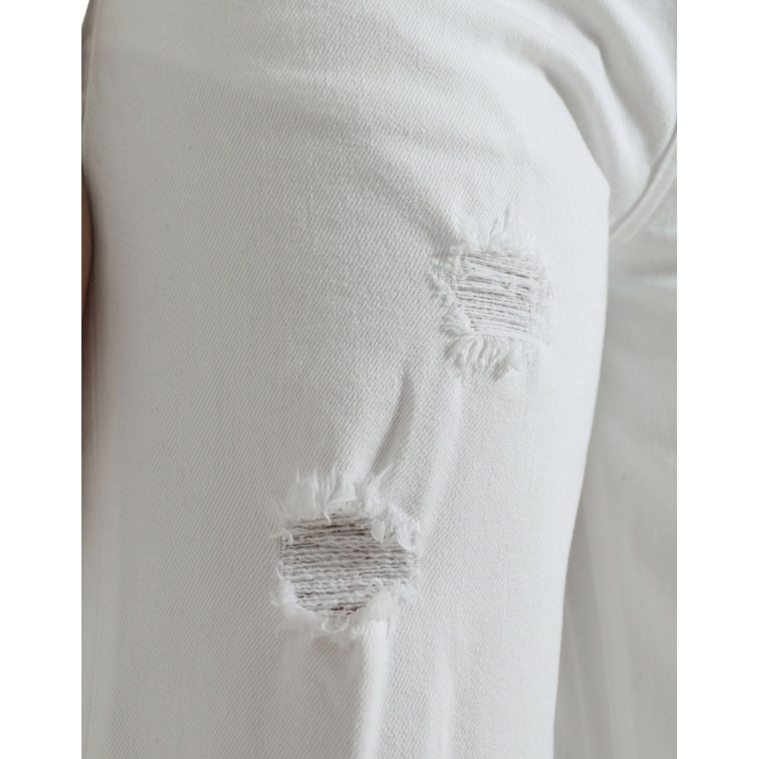 优雅白色中腰牛仔七分牛仔裤