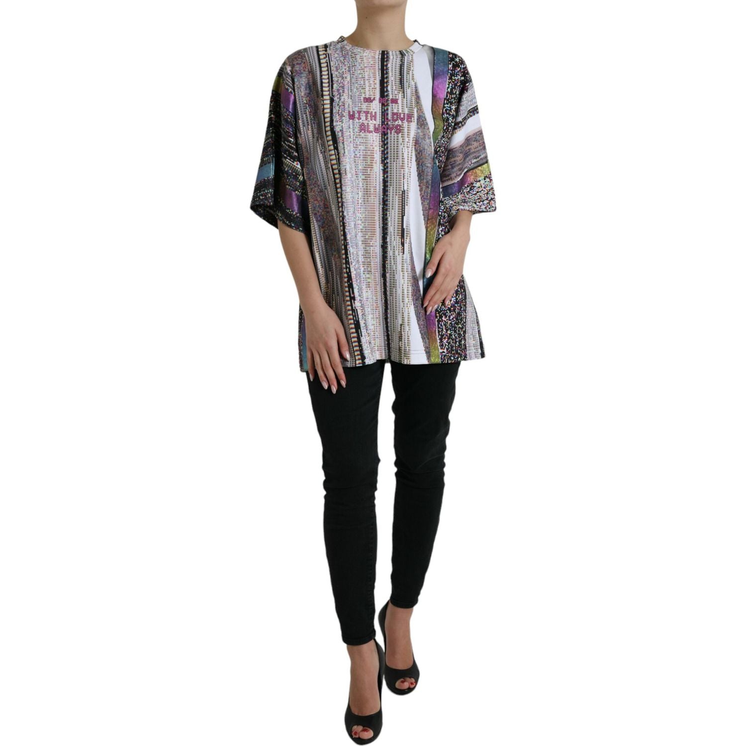 别致的多色圆领 T 恤