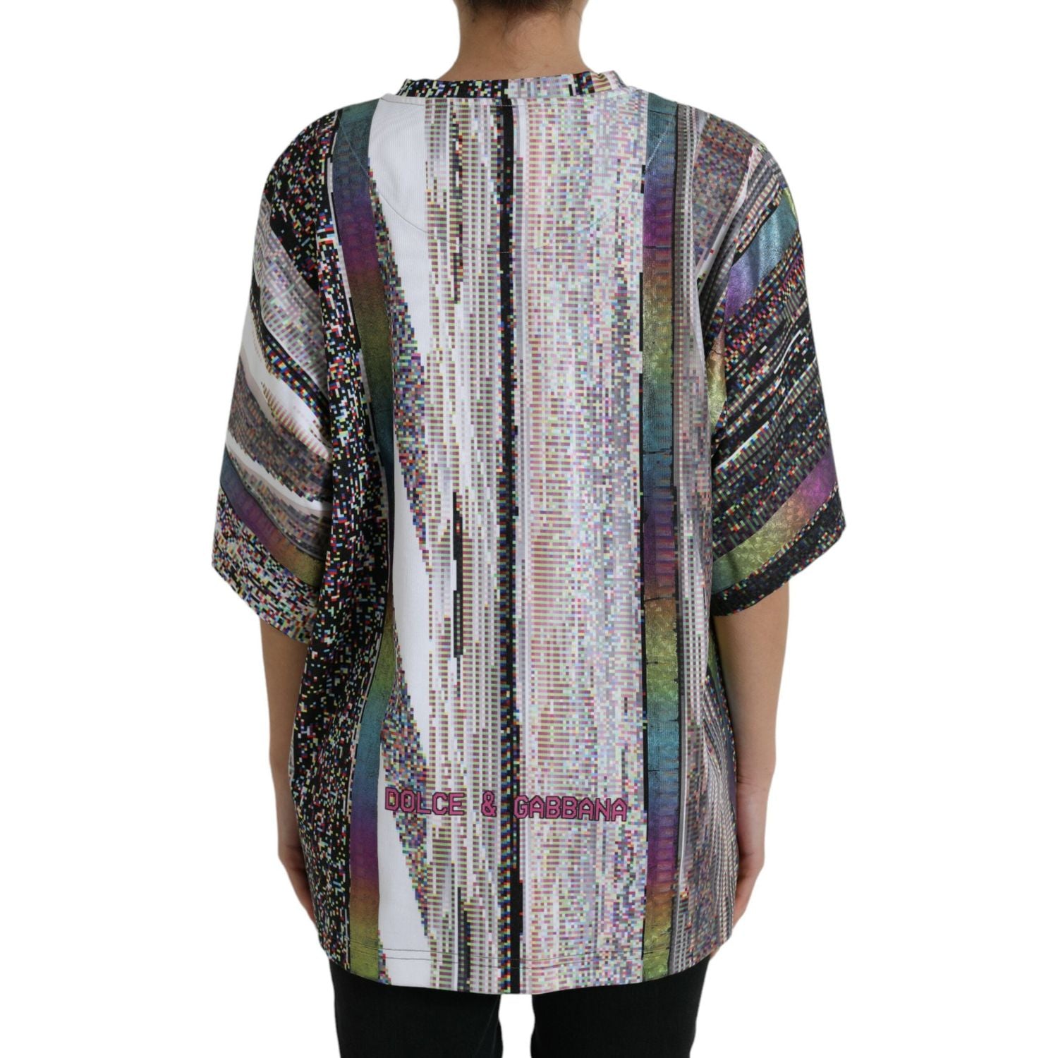 别致的多色圆领 T 恤