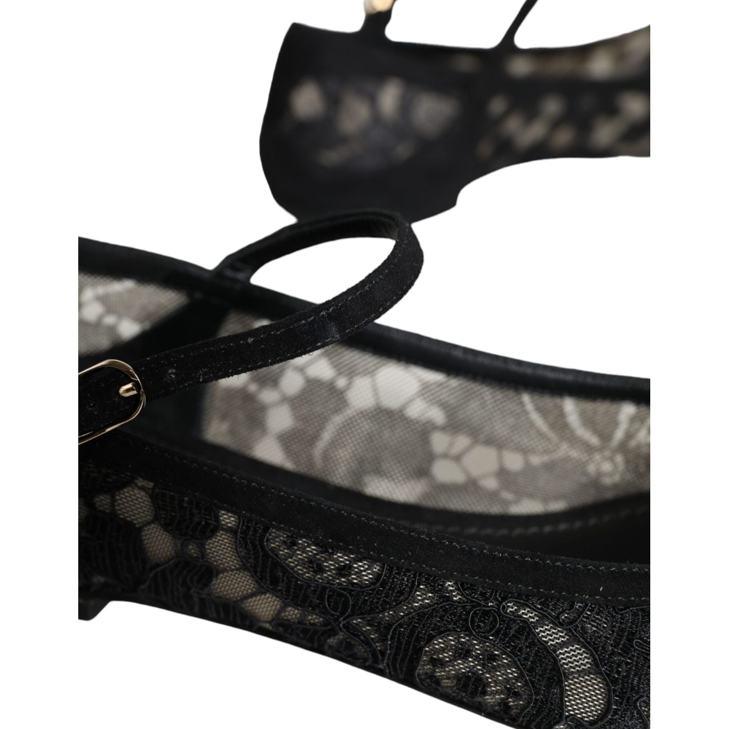 حذاء مسطح من الدانتيل تاورمينا بيلوتشي من دولتشي آند غابانا باللون الأسود