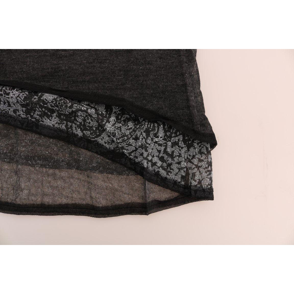 بلوزة بأكمام دانتيل رمادية أنيقة من إيرمانو شيرفينو