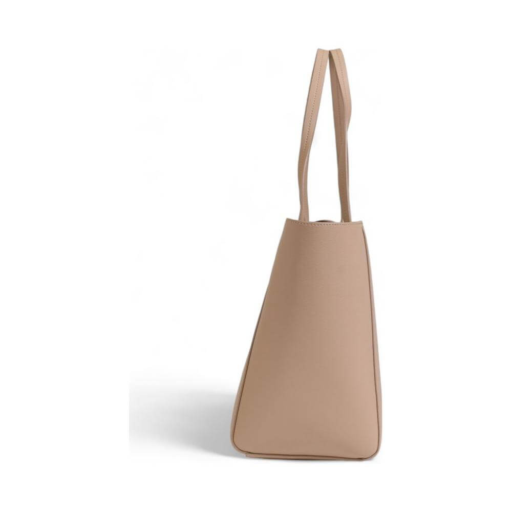 Front view with bag zipped and handles upright.