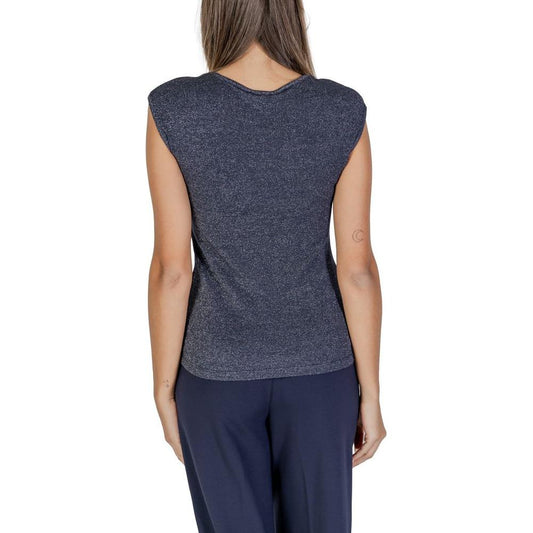 Back view of woman wearing Street One blue viscose top for fall/winter collection, showcasing sleeveless design and elegant look.