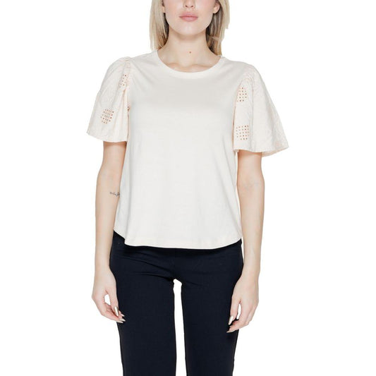 Jacqueline De Yong white cotton top with short sleeves, part of the Spring/Summer women's collection, made from 100% cotton.
